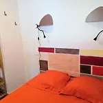 Deux Pieces Climatise Avec Balcon Vieil דירה אנטיב