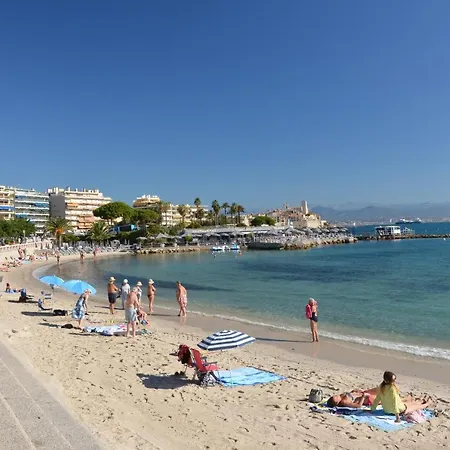 Appartement Deux Pieces Climatise Avec Balcon Vieil Antibes