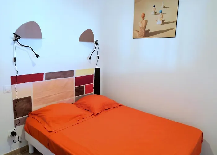 Deux Pièces Climatisé Avec Balcon Vieil Apartamento *